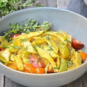 Salata de fasole cu usturoi si rosii