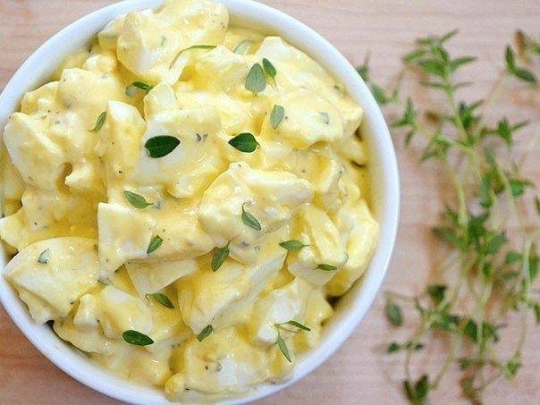 Salata de oua cu mustar