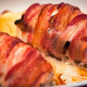 Ficatei de pui invelit in bacon