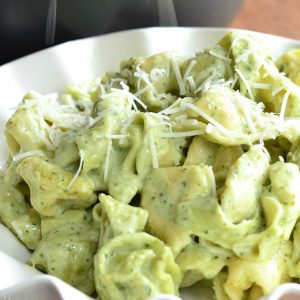 Paste tortellini cu busuioc si parmezan