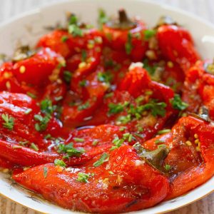 Salata de ardei grasi copti