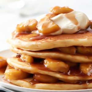 Clatite cu banane caramel si inghetata