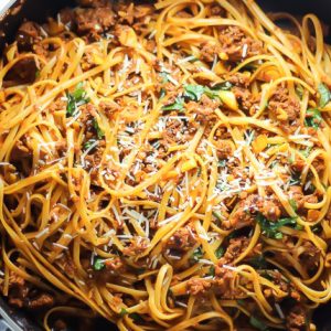 Spaghete cu carne de vita si parmezan