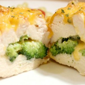 Piept de pui cu broccoli si branza cheddar