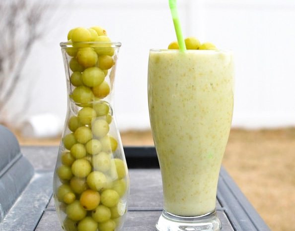Smothie de struguri albi