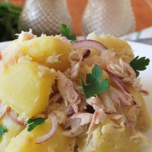 Salata orienta cu peste afumat