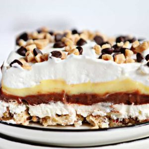 Prajitura Miss Piggy cu vanilie, ciocolata nuci pecan si frisca
