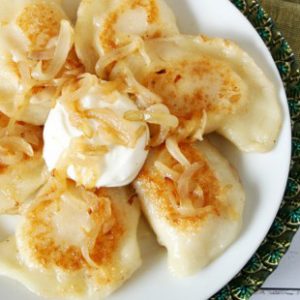 Ravioli umplute cu carne de crap