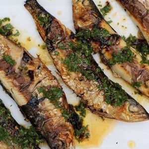 Sardine pe gratar cu patrunjel