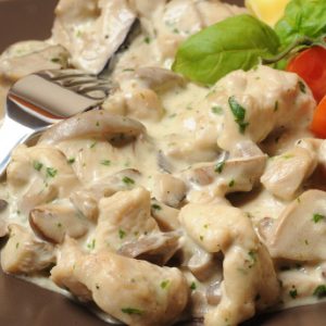 ciuperci cu vin si smantana